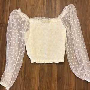 CLOSET CLEAR OUT $5 
Sheer Puff Sleeve Cropped top size Small send me an offer!